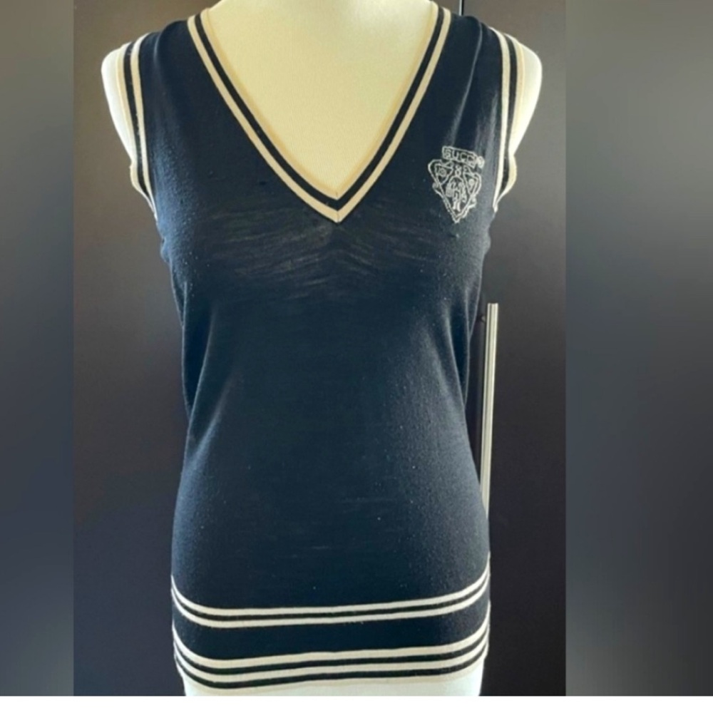 Gucci crest  top 💯 authentic #tenniscore 🎾